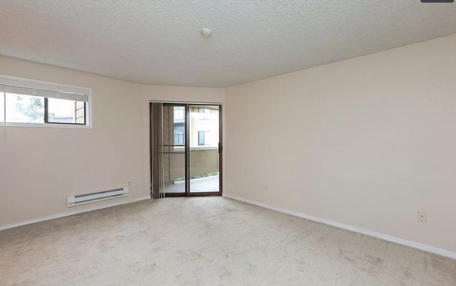 Building Photo - 2 Bedroom 1.75 Bath Condo in Lynnwood