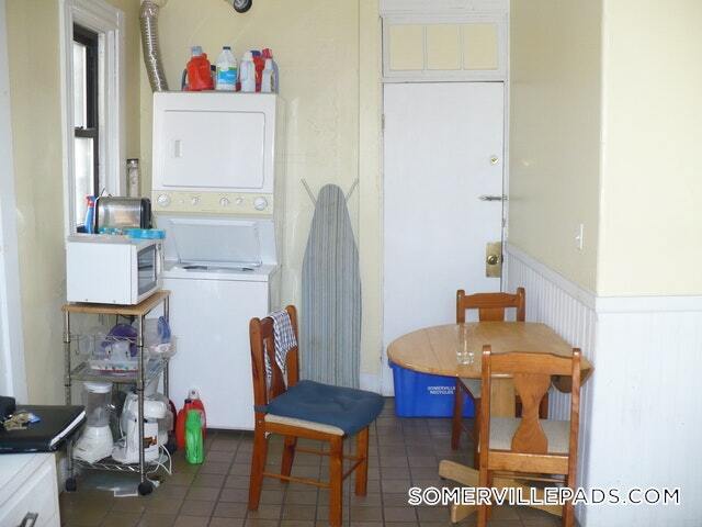 Building Photo - 40 Cedar St