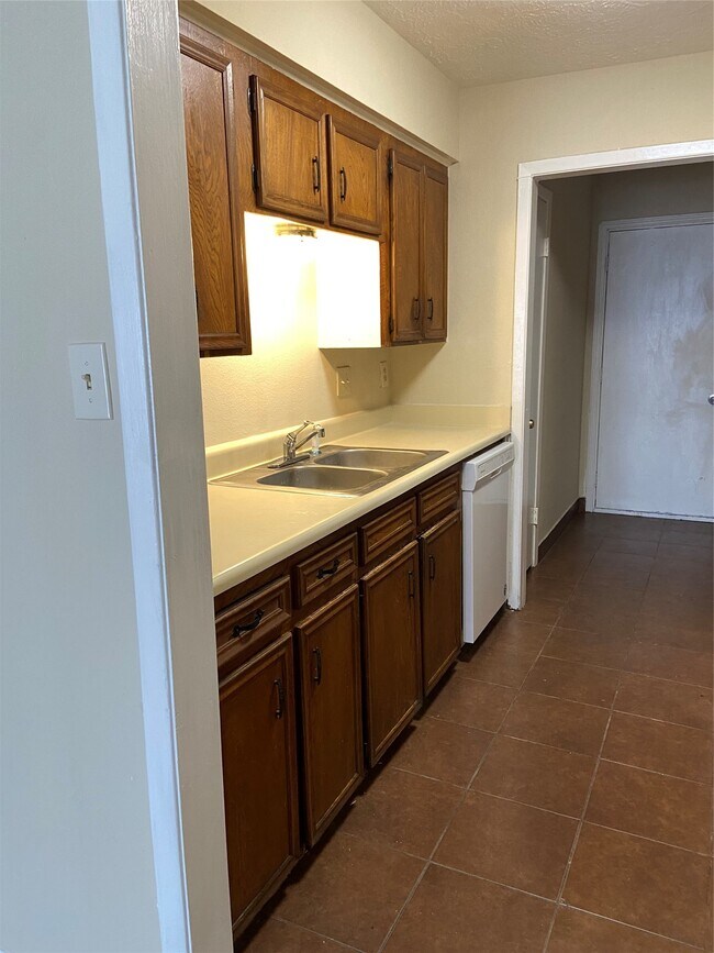 Building Photo - 12051 Troulon Dr