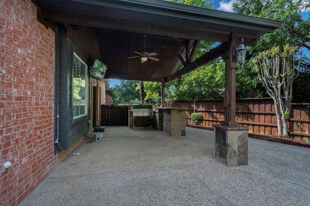 Building Photo - 2912 Meadow Glen Dr