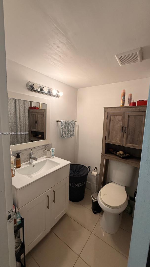 Building Photo - 4330 NW 79th Ave