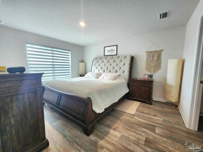 Building Photo - 7565 Steeplechase Blvd