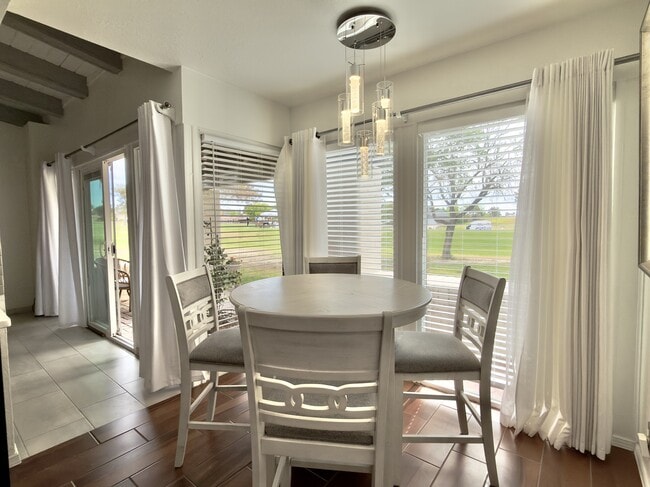 Building Photo - 15000 Ashford St