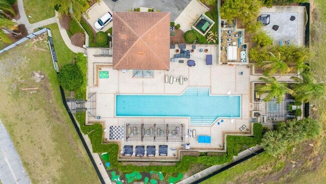 Building Photo - 14525 Damai Ln