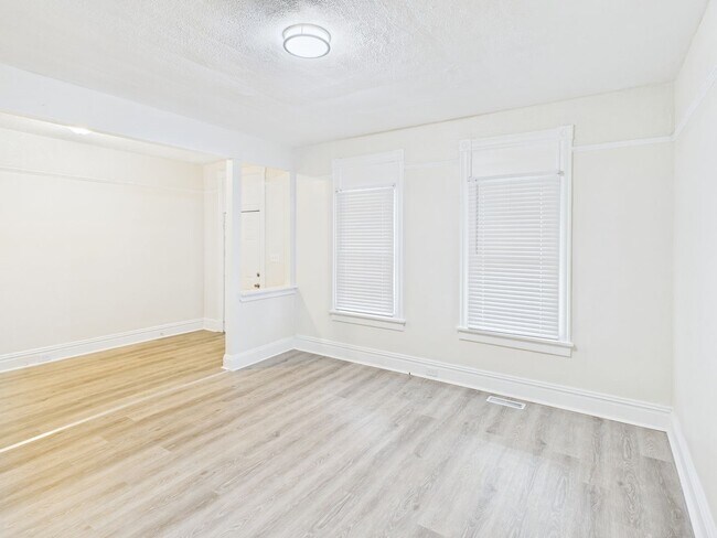 Building Photo - 1917 Boston Ave