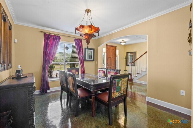 Building Photo - 130 Post Oak Cir