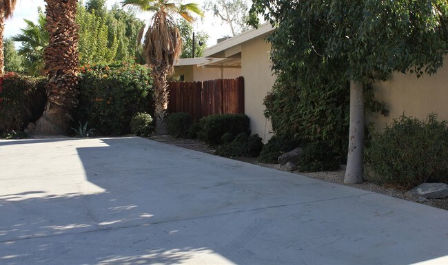 Building Photo - 44160 San Pablo Ave