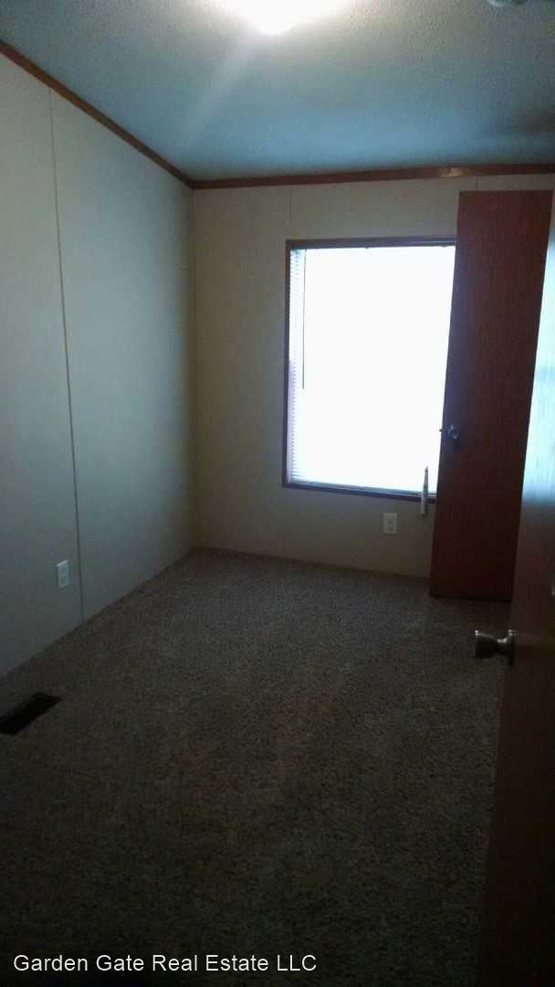 Building Photo - 3 br, 2 bath House - 5018 Oregon Trail