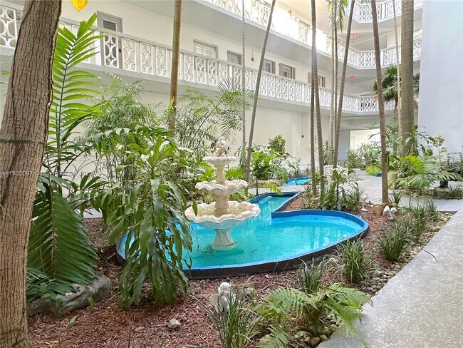 Building Photo - 9700 E Bay Harbor Dr