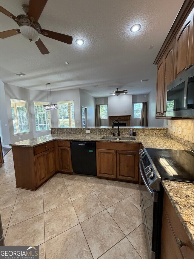 Building Photo - 108 Heron's Nest Cir