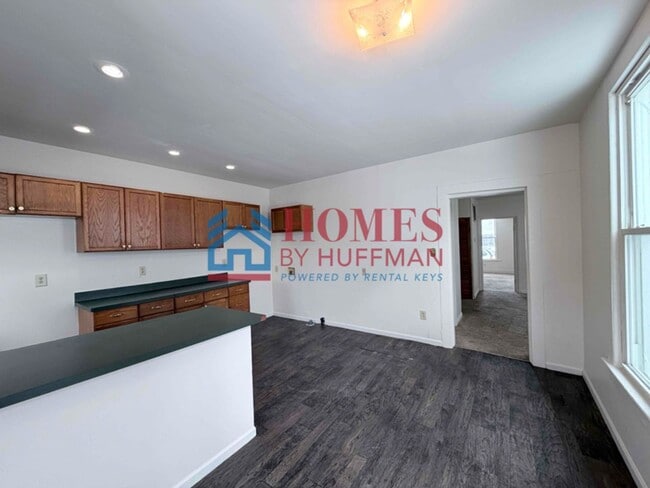 Building Photo - Two Bedroom House | Deposit Special $500