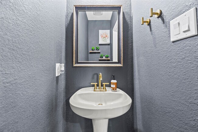 Building Photo - 9710 Messina Crest Ct