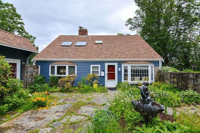 Primary Photo - Granite Pier