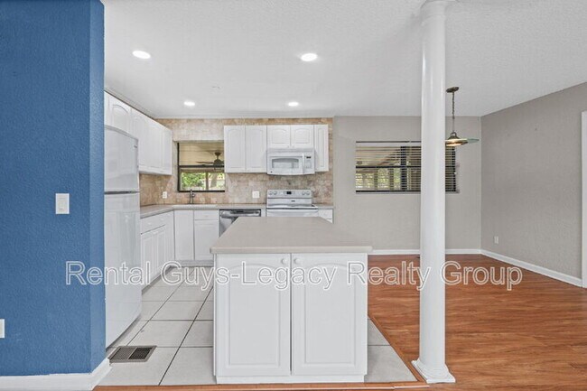Building Photo - 3872 Marianna Rd