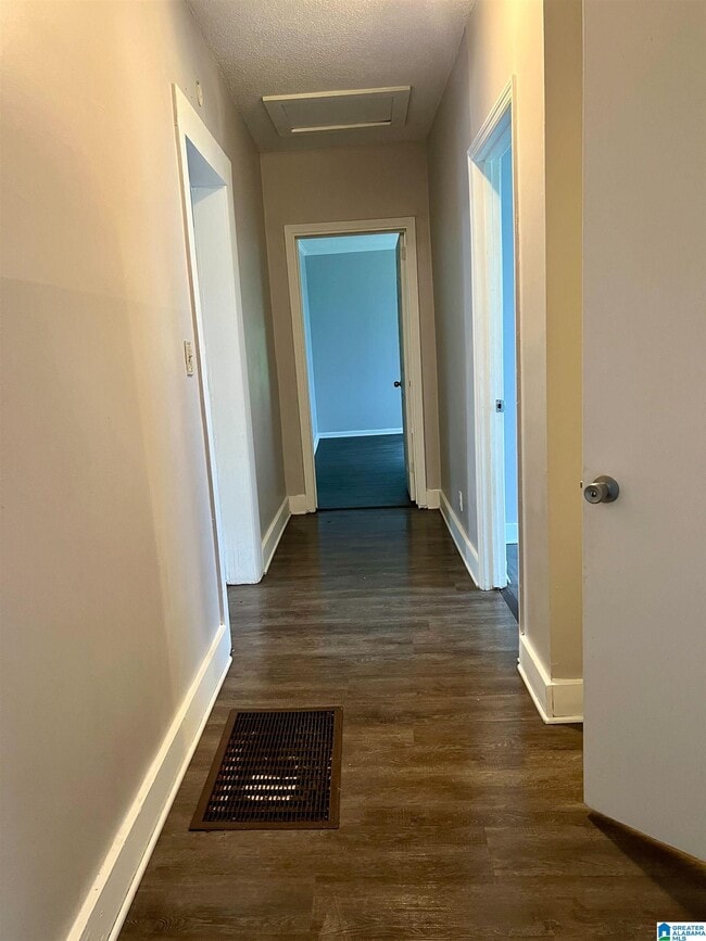 Building Photo - 511 12th St