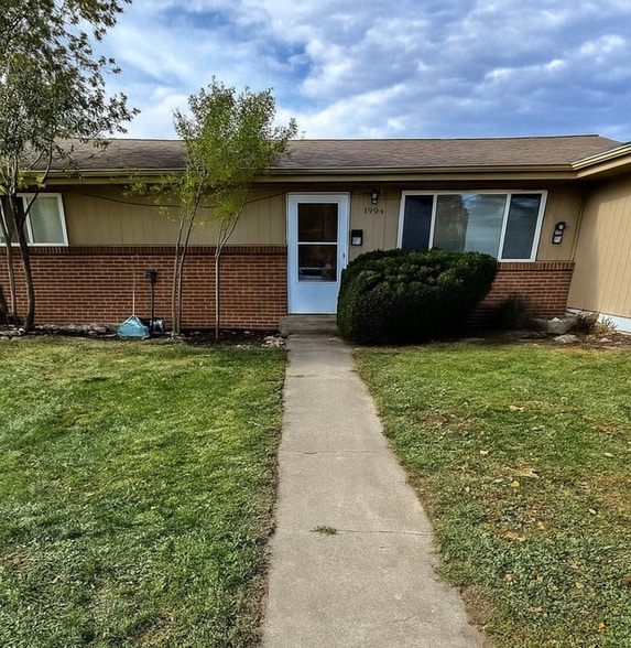 Primary Photo - 1307 Castlerock Dr