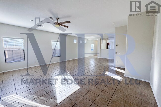 Building Photo - 3Bed/2Bath Home at Cotton Ln/Greenway Rd! $399 MOVE-IN SPECIAL! Ready for Immediate Move-In!