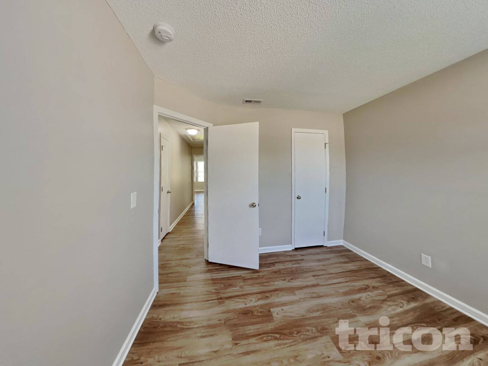 Building Photo - 3120 Riverbrooke Dr