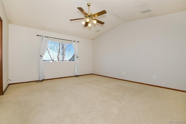 Building Photo - 9865 Falcon Ln