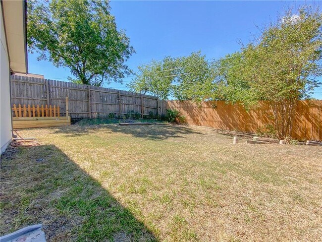Building Photo - Bright & Welcoming 3 Bedroom, 2 Bath Home in Round Rock!