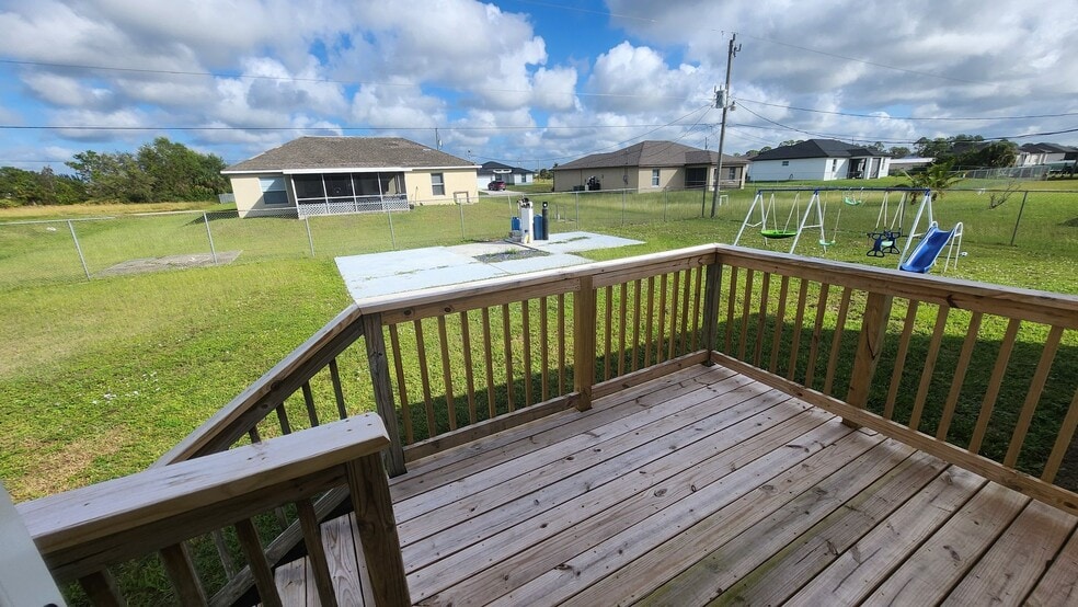 Building Photo - Cozy 3BR 1BA House Near Buckingham Area RECENTLY REDUCED!