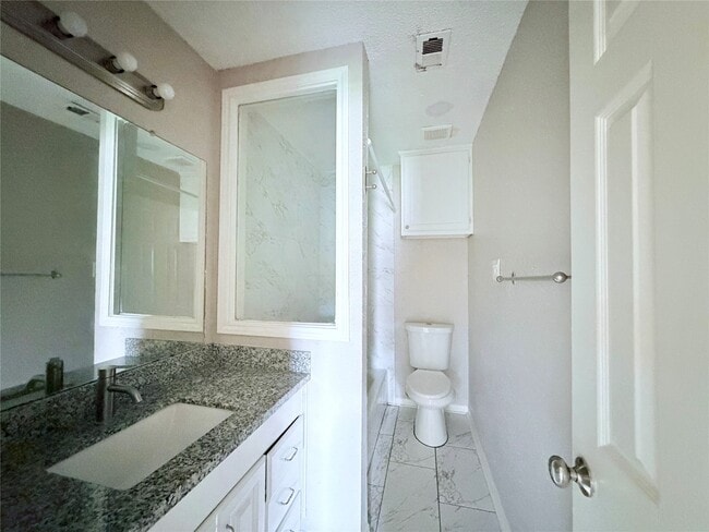 Building Photo - 13535 Gaby Virbo Dr