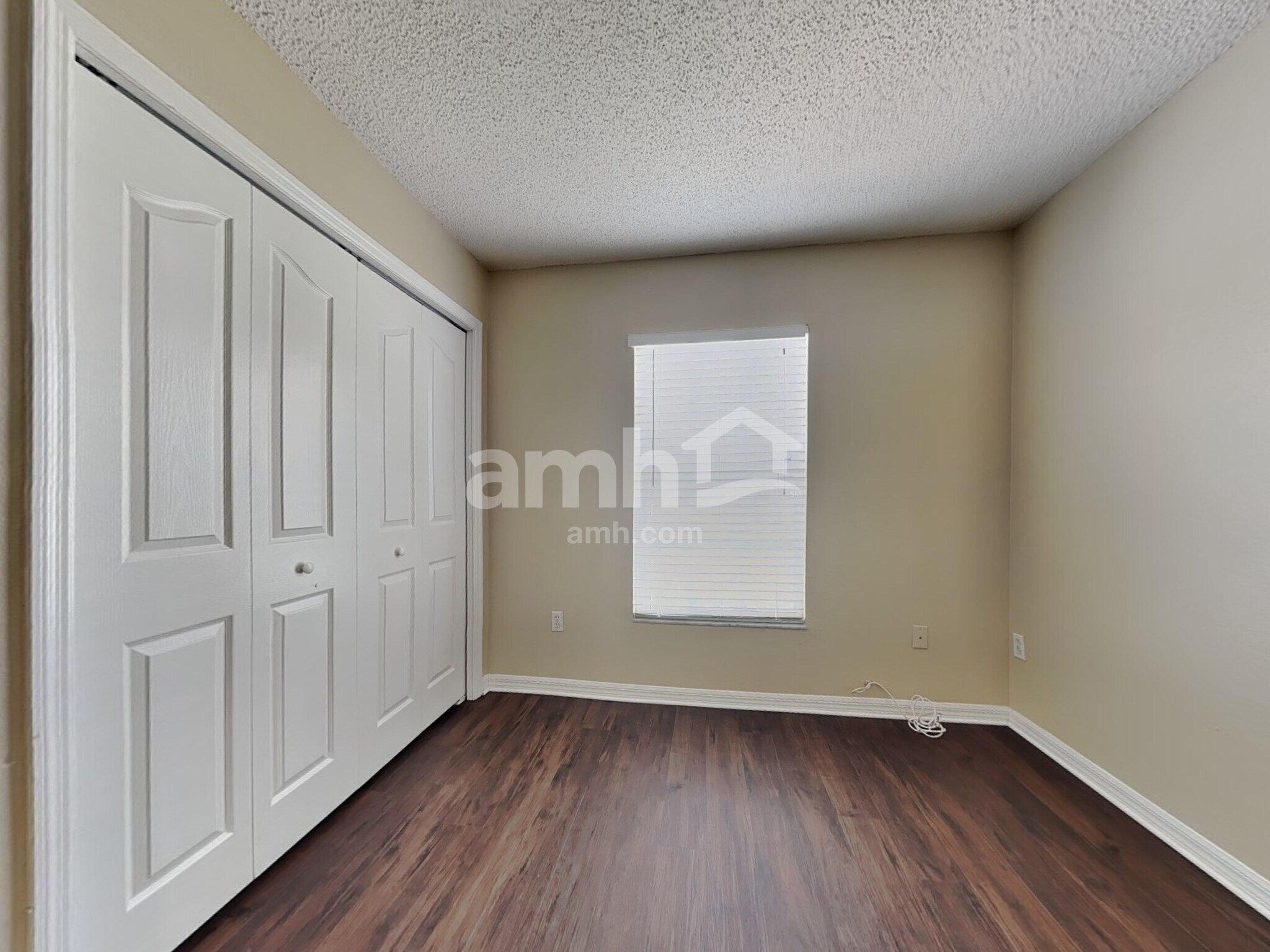 Building Photo - 5611 Brookdale Way