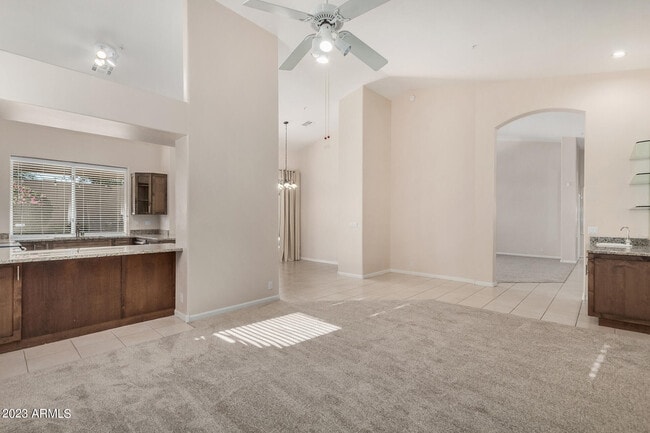 Building Photo - 9560 E Rockwood Dr