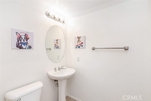 Building Photo - 1800 E Lakeshore Dr