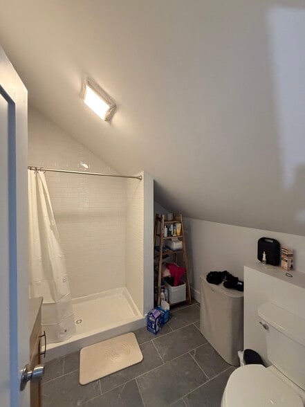 Building Photo - 140 Prospect St