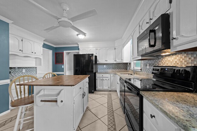 Building Photo - 435 Currituck Dr