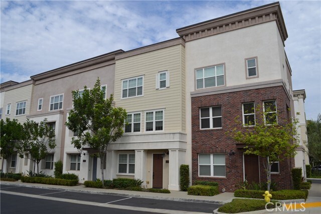 Building Photo - 149 E Commercial St