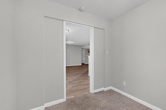 Building Photo - 5821 Stratford Ave NW