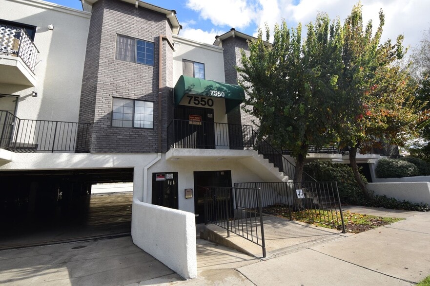 Primary Photo - 7550 Jordan Ave