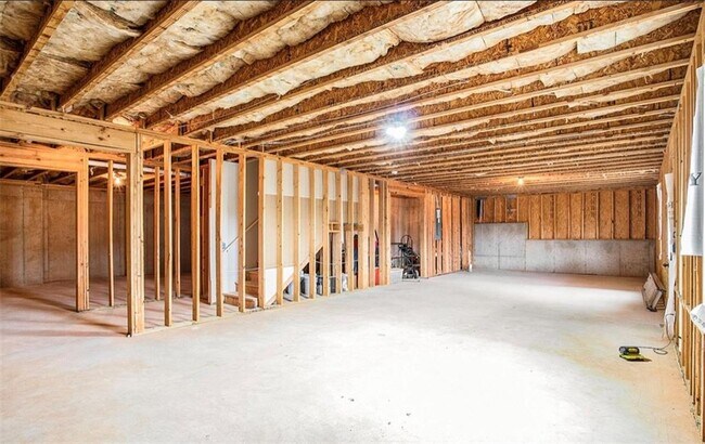 Building Photo - 3217 Bowlin Dr