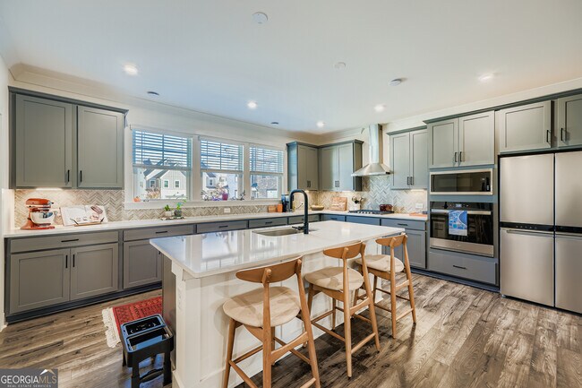 Building Photo - 568 Avondale Pk Cir