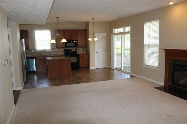 Building Photo - Spacious 4 BR in Brownsburg Schools