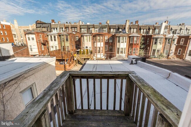 Building Photo - 4435 Sansom St