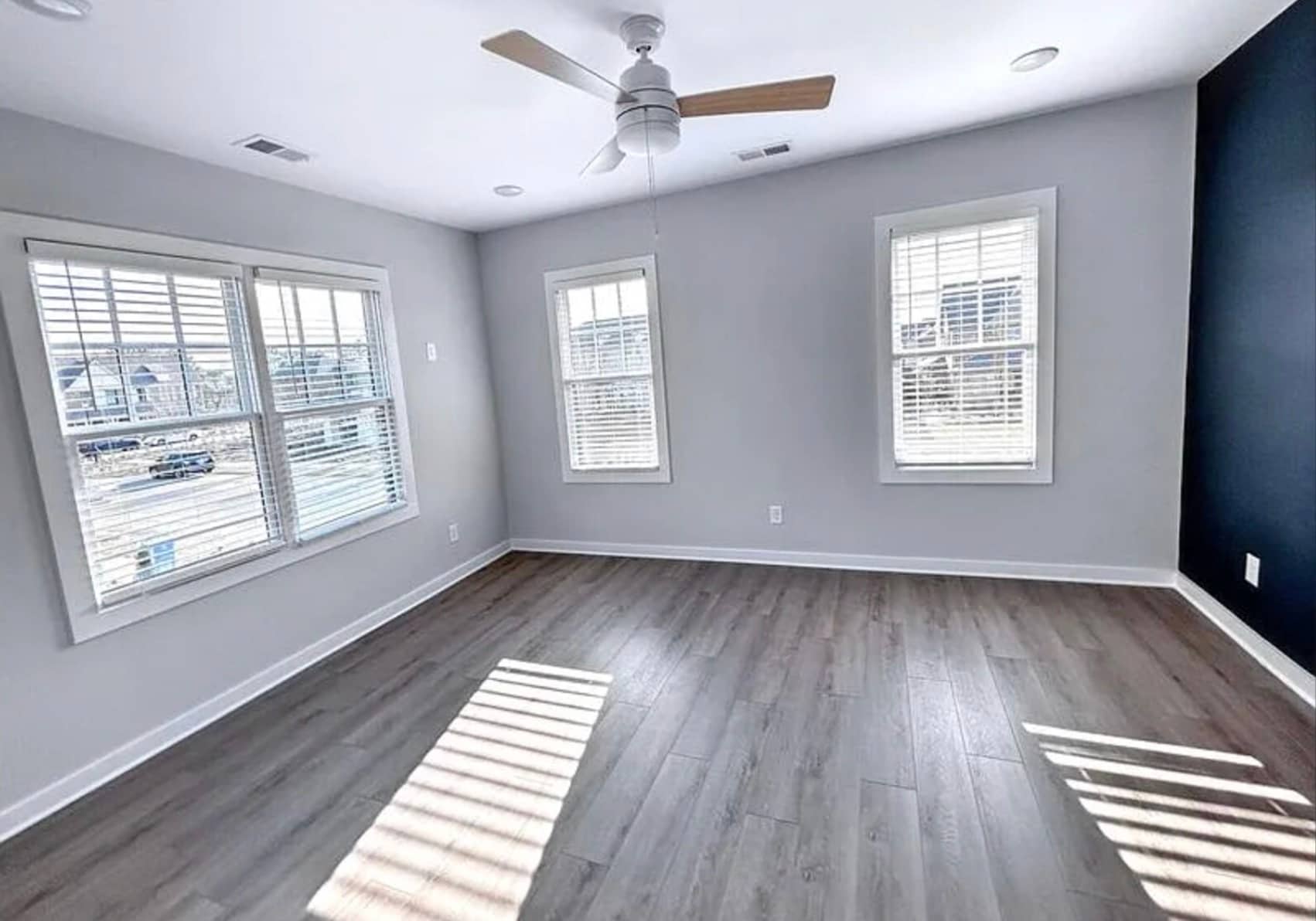 Building Photo - 1200 Windsor Sq