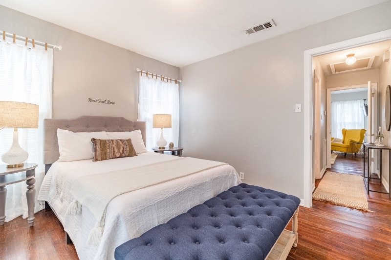 Building Photo - 1201 W Alan Ave