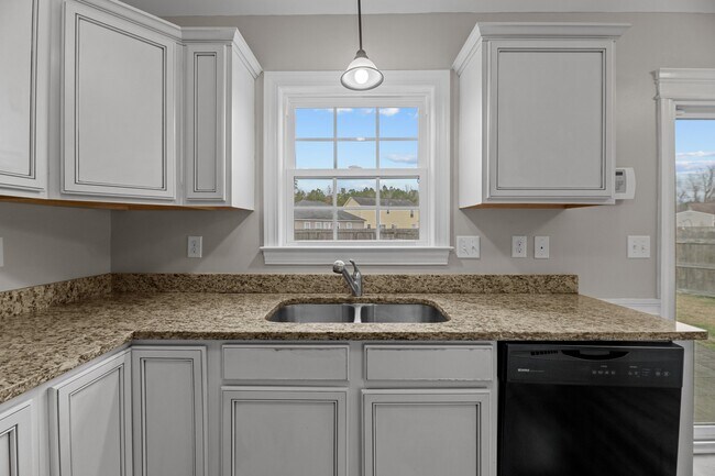 Building Photo - 108 Coree Way