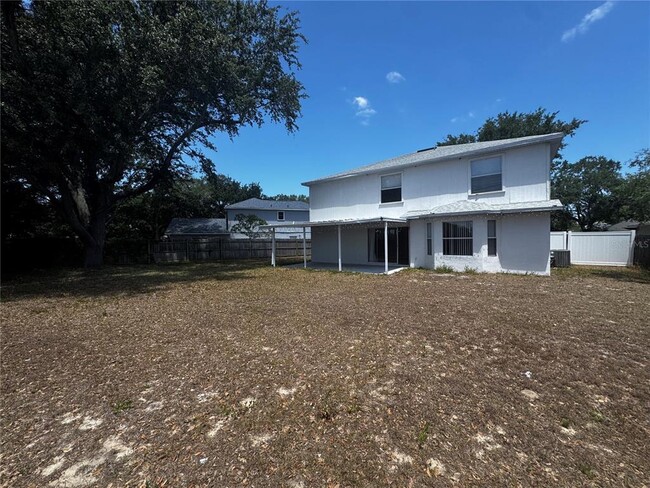 Building Photo - 305 Sterling Lake Dr