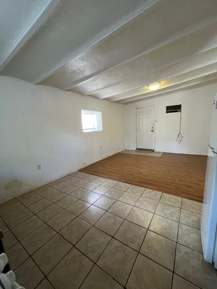 Building Photo - 1203 Barelas St SW