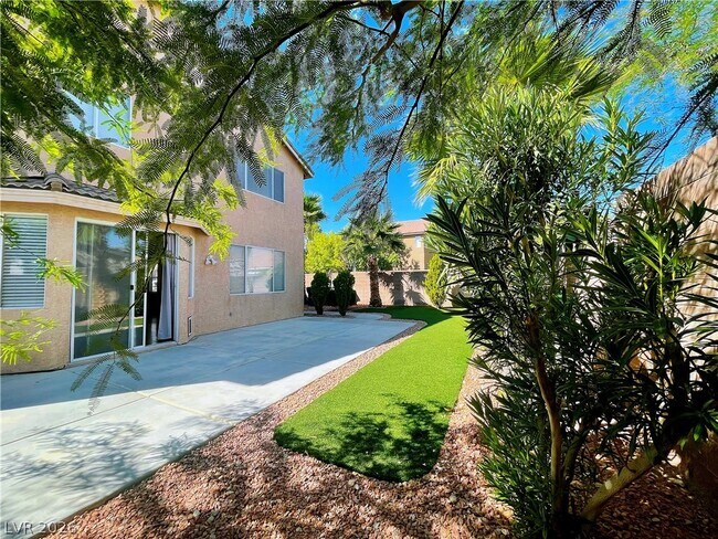 Building Photo - 9964 Canyon Peak Dr