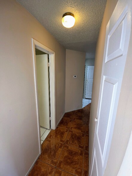 Building Photo - 7235 Sky Ct