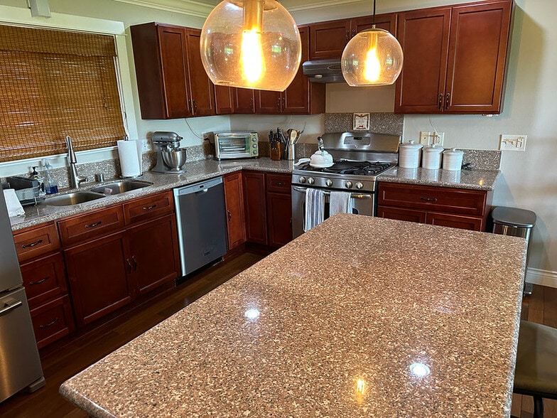 Building Photo - 4614 Haleilio Rd