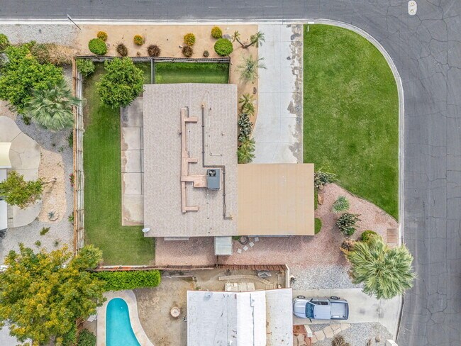 Building Photo - 71996 Vista Del Rio