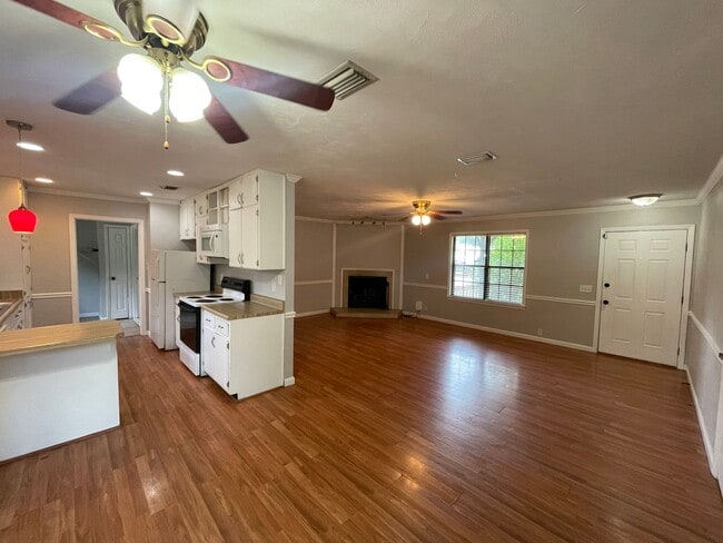 Building Photo - Pool Home in Killearn Acres