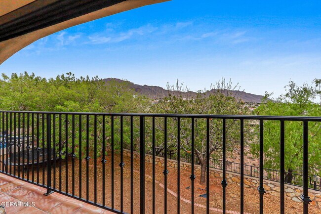 Building Photo - 6528 Calle Placido Dr