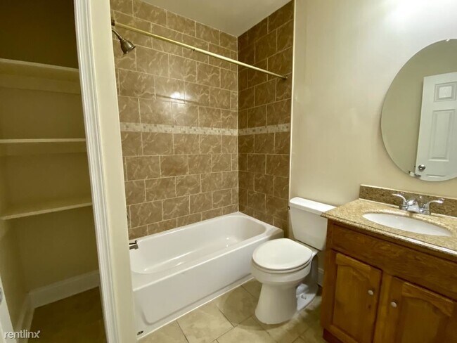 Building Photo - 6 br, 3 bath Apartment - 3033 W Berks St
